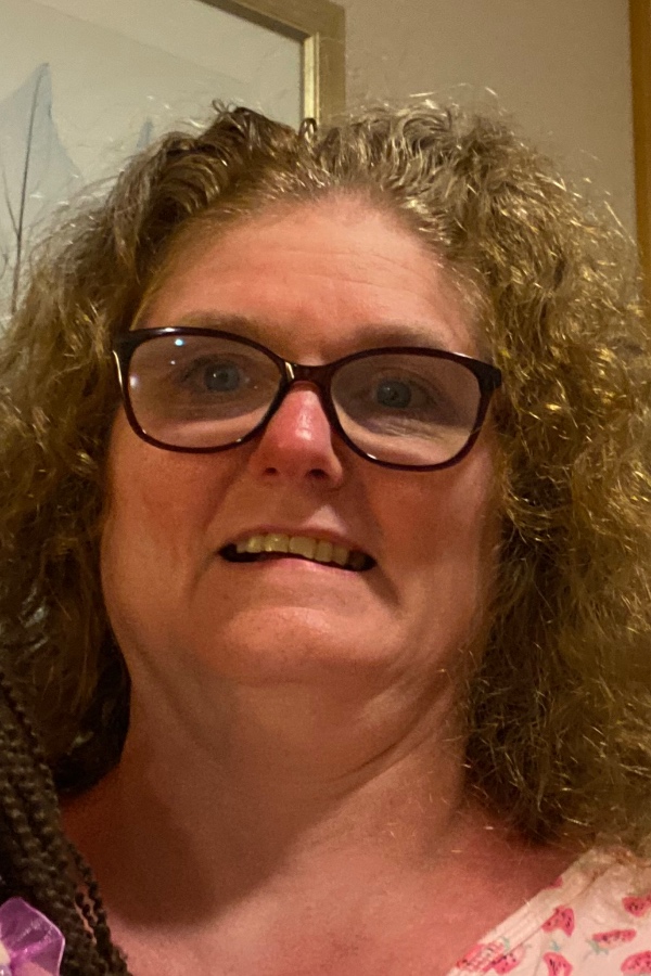 Cruise Brothers Travel Agent Brenda Smith